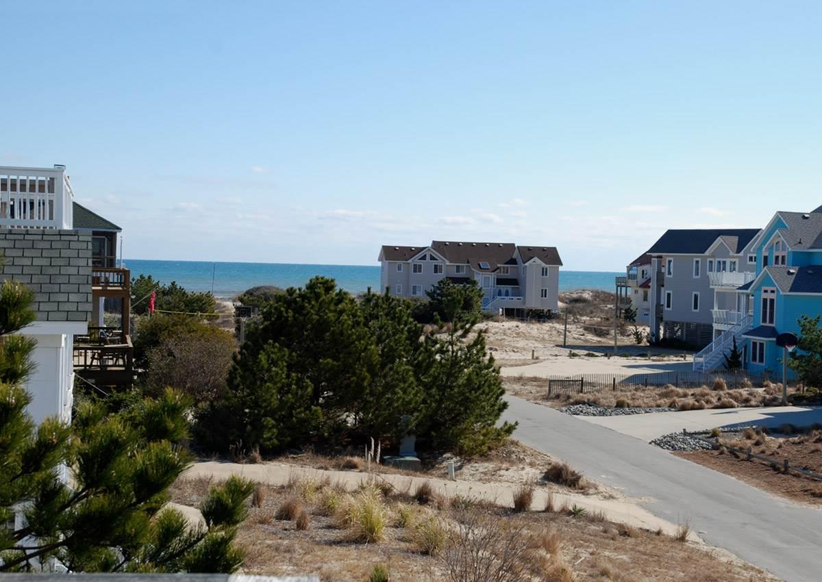 Corolla, North Carolina 27927-0000, 4 Bedrooms Bedrooms, ,4 BathroomsBathrooms,Single family - detached,For sale,Bismark Drive,93395