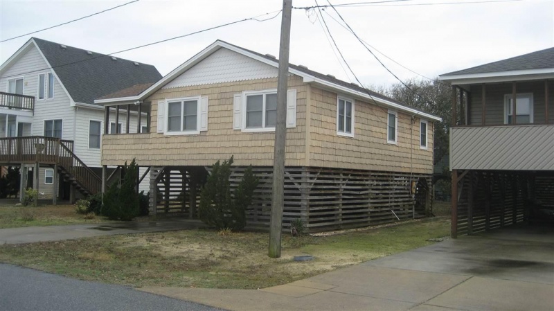 Kill Devil Hills, North Carolina 27948, 3 Bedrooms Bedrooms, ,2 BathroomsBathrooms,Single family - detached,For sale,Ferris Avenue,94920