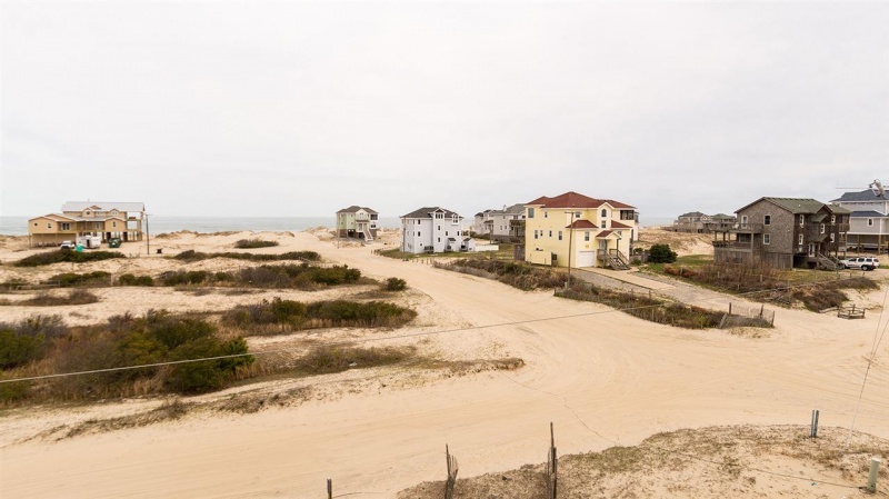 Corolla, North Carolina 27927, 6 Bedrooms Bedrooms, ,7 BathroomsBathrooms,Single family - detached,For sale,Sandpiper Road,96062