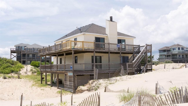 Corolla, North Carolina 27927, 4 Bedrooms Bedrooms, ,4 BathroomsBathrooms,Single family - detached,For sale,Sandfiddler Road,96829