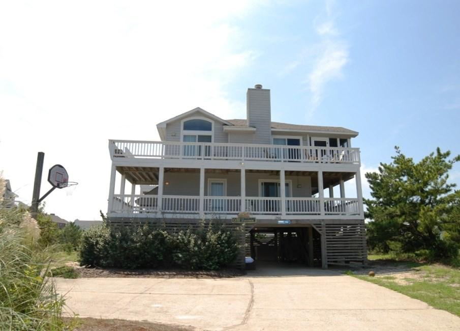 Corolla, North Carolina 27927, 5 Bedrooms Bedrooms, ,3 BathroomsBathrooms,Single family - detached,For sale,Fourwinds Court,97526