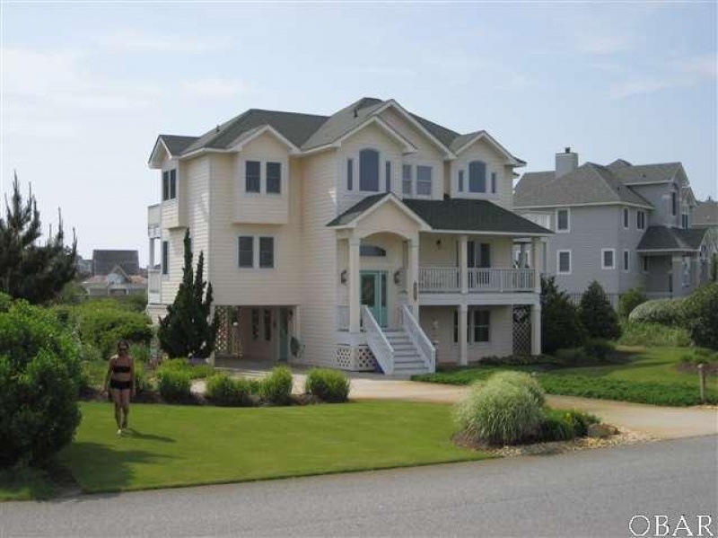 Corolla, North Carolina 27927, 5 Bedrooms Bedrooms, ,5 BathroomsBathrooms,Single family - detached,For sale,North Cove Road,75962