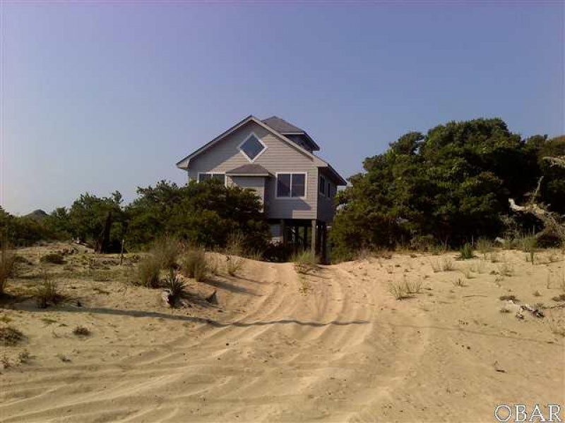 Corolla, North Carolina 27927, 2 Bedrooms Bedrooms, ,1 BathroomBathrooms,Single family - detached,For sale,Canal Road,98106