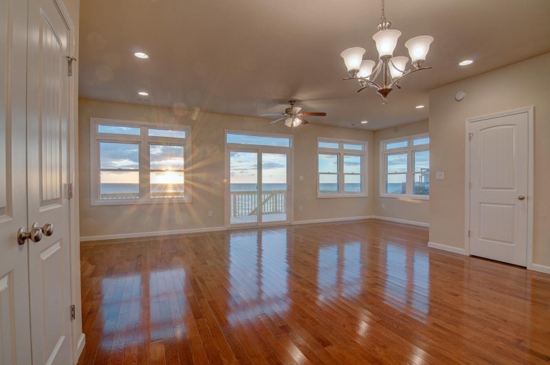 Kill Devil Hills, North Carolina 27948, 3 Bedrooms Bedrooms, ,2 BathroomsBathrooms,Single family - detached,For sale,King Edward Court,98239