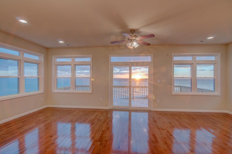 Kill Devil Hills, North Carolina 27948, 3 Bedrooms Bedrooms, ,2 BathroomsBathrooms,Single family - detached,For sale,King Edward Court,98239