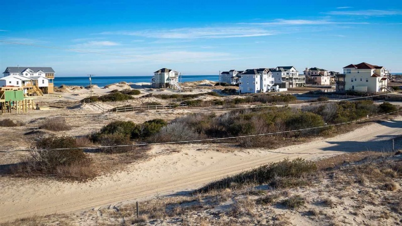 Corolla, North Carolina 27927, 3 Bedrooms Bedrooms, ,2 BathroomsBathrooms,Single family - detached,For sale,Sandpiper Road,98765