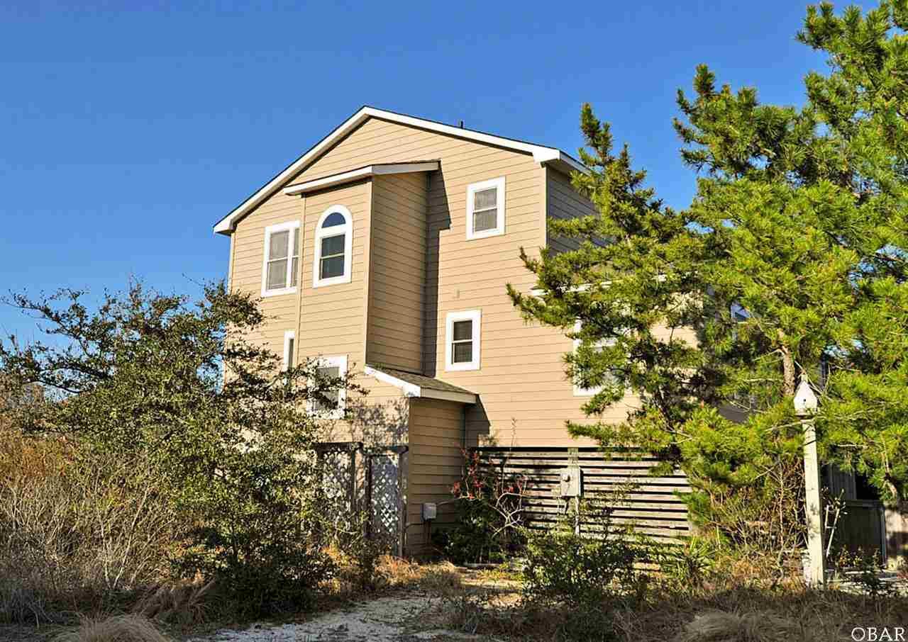 Corolla, North Carolina 27927, 5 Bedrooms Bedrooms, ,3 BathroomsBathrooms,Single family - detached,For sale,Sanderling Trail,79010