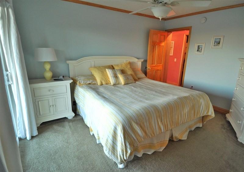 Corolla, North Carolina 27927, 6 Bedrooms Bedrooms, ,5 BathroomsBathrooms,Single family - detached,For sale,Ocean Pearl Road,88735