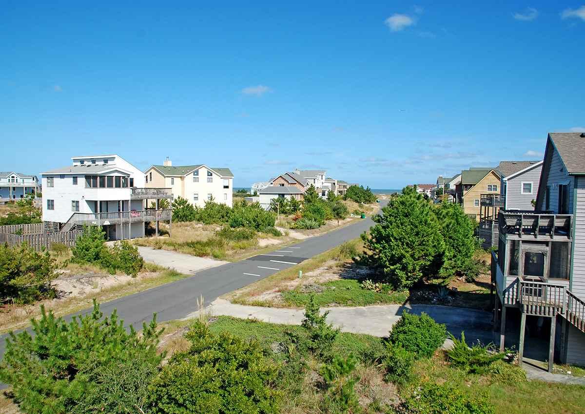 Corolla, North Carolina 27927-0000, 8 Bedrooms Bedrooms, ,8 BathroomsBathrooms,Single family - detached,For sale,Bismark Drive,89758