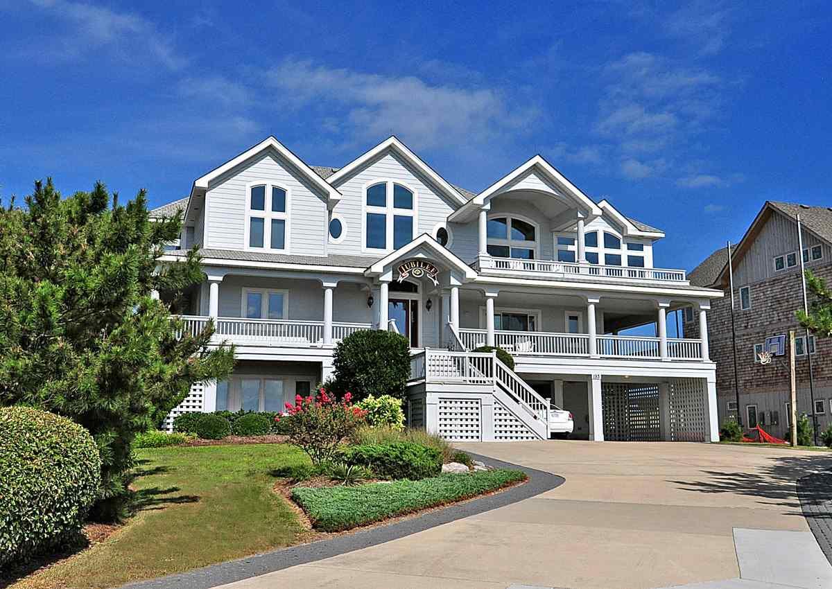 Corolla, North Carolina 27927, 8 Bedrooms Bedrooms, ,8 BathroomsBathrooms,Single family - detached,For sale,Hicks Bay Lane,89827