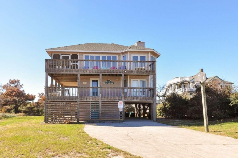 Corolla, North Carolina 27927, 4 Bedrooms Bedrooms, ,3 BathroomsBathrooms,Single family - detached,For sale,Whalehead Drive,90028