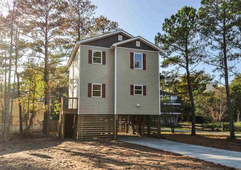 Kill Devil Hills, North Carolina 27948, 3 Bedrooms Bedrooms, ,2 BathroomsBathrooms,Single family - detached,For sale,Sir Richard East,90233