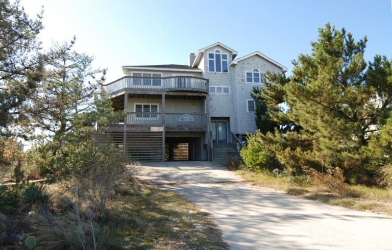 Corolla, North Carolina 27927, 5 Bedrooms Bedrooms, ,3 BathroomsBathrooms,Single family - detached,For sale,Whalehead Drive,90307