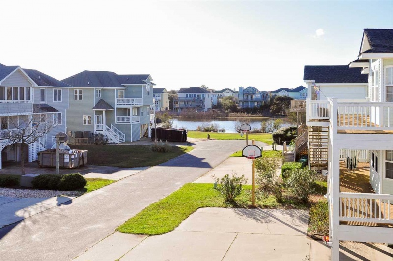 Corolla, North Carolina 27927, 5 Bedrooms Bedrooms, ,4 BathroomsBathrooms,Single family - detached,For sale,Myrtlewood Court,90658