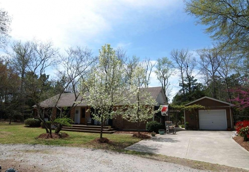 Kitty Hawk, North Carolina 27949, 3 Bedrooms Bedrooms, ,2 BathroomsBathrooms,Single family - detached,For sale,Carrenda Lane,90882