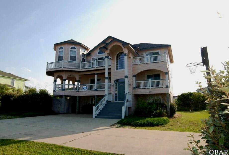 Corolla, North Carolina 27927, 7 Bedrooms Bedrooms, ,7 BathroomsBathrooms,Single family - detached,For sale,Lighthouse Drive,103118