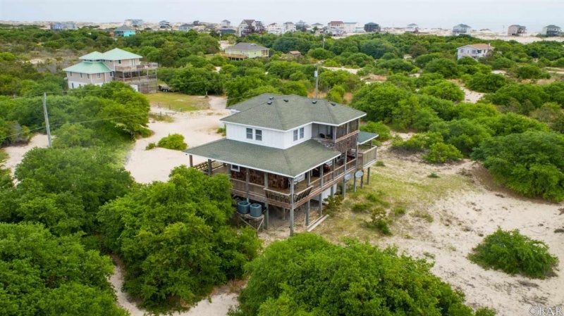 Corolla, North Carolina 27927, 3 Bedrooms Bedrooms, ,3 BathroomsBathrooms,Single family - detached,For sale,Robin Lane,105042