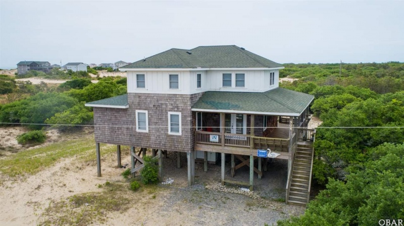 Corolla, North Carolina 27927, 3 Bedrooms Bedrooms, ,3 BathroomsBathrooms,Single family - detached,For sale,Robin Lane,105042