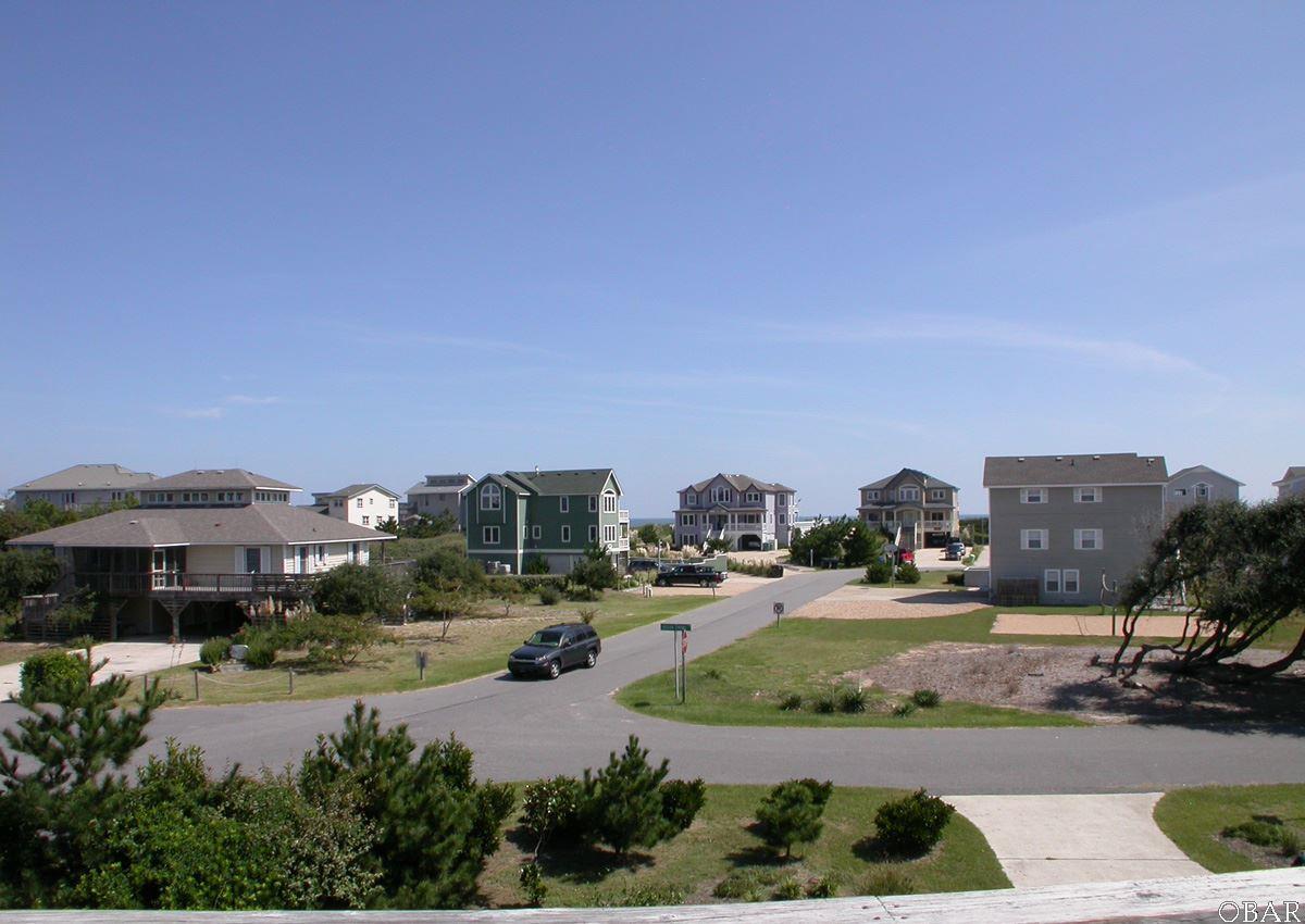 Duck, North Carolina 27949, 5 Bedrooms Bedrooms, ,3 BathroomsBathrooms,Single family - detached,For sale,Ocean Front Drive,105172