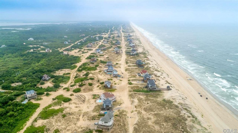 Corolla, North Carolina 27927, 5 Bedrooms Bedrooms, ,4 BathroomsBathrooms,Single family - detached,For sale,Sandfiddler Road,105702