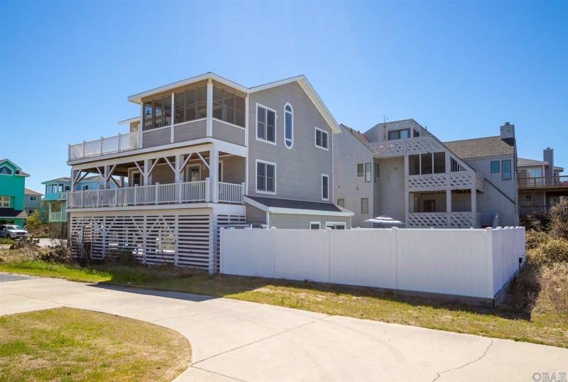 Corolla, North Carolina 27927, 4 Bedrooms Bedrooms, ,3 BathroomsBathrooms,Single family - detached,For sale,Mainsail Arch,104716