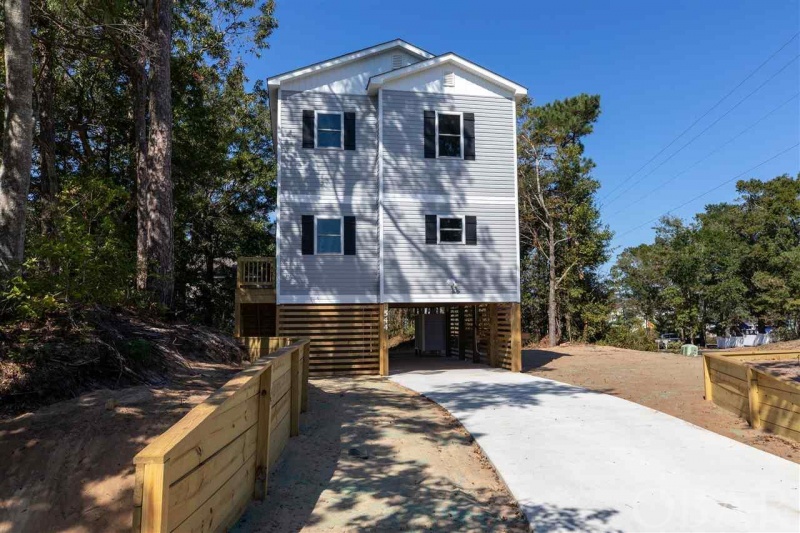 Kill Devil Hills, North Carolina 27948, 3 Bedrooms Bedrooms, ,2 BathroomsBathrooms,Single family - detached,For sale,Harbour View Drive,106717