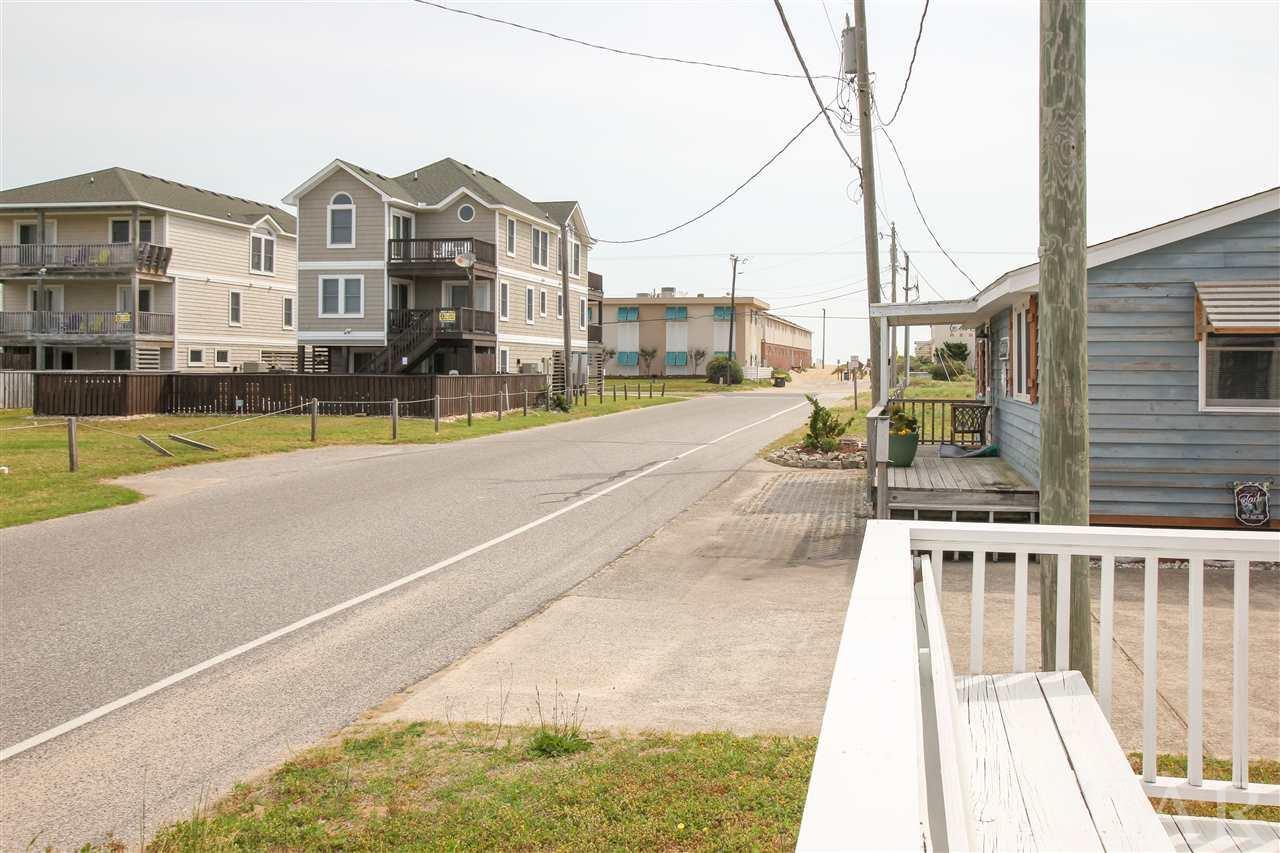 Kill Devil Hills, North Carolina 27948, 2 Bedrooms Bedrooms, ,1 BathroomBathrooms,Single family - detached,For sale,Third Street,107467