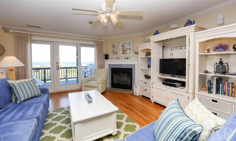 Nags Head, North Carolina 27959, 2 Bedrooms Bedrooms, ,2 BathroomsBathrooms,Condo,For sale,Virginia Dare Trail,107661