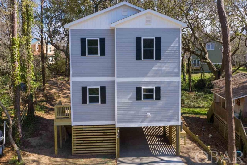 Kill Devil Hills, North Carolina 27948, 3 Bedrooms Bedrooms, ,2 BathroomsBathrooms,Single family - detached,For sale,Sir Walter Raleigh Drive,108857