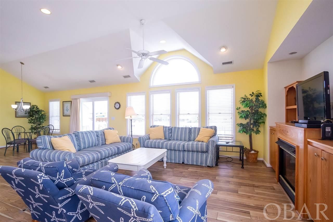 Corolla, North Carolina 27927, 7 Bedrooms Bedrooms, ,6 BathroomsBathrooms,Single family - detached,For sale,Whalehead Drive,105516