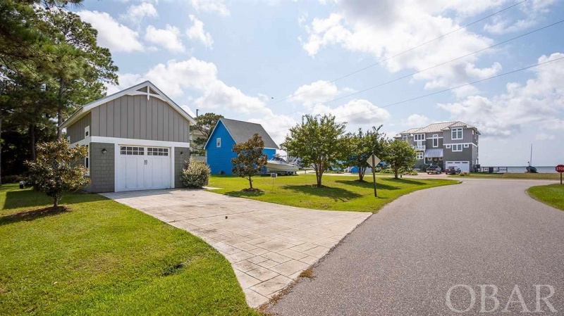 Kill Devil Hills, North Carolina 27948, 4 Bedrooms Bedrooms, ,4 BathroomsBathrooms,Single family - detached,For sale,Bay Drive,108122