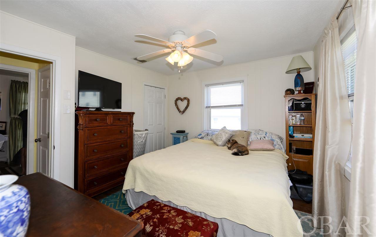 Kill Devil Hills, North Carolina 27948-8380, 3 Bedrooms Bedrooms, ,2 BathroomsBathrooms,Single family - detached,For sale,Fresh Pond Drive,109723