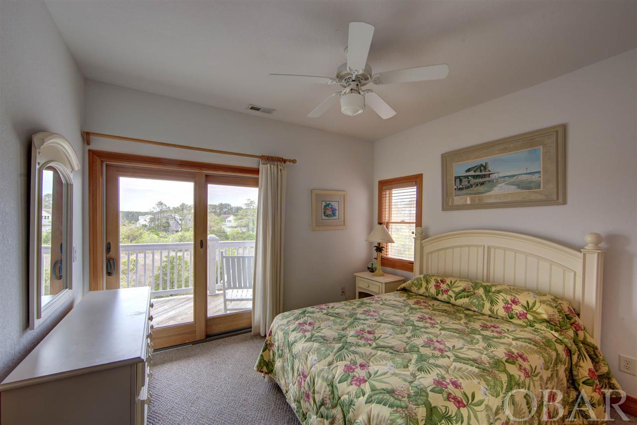 Manteo, North Carolina 27954, 3 Bedrooms Bedrooms, ,2 BathroomsBathrooms,Condo,For sale,South Bay Club Drive,109783