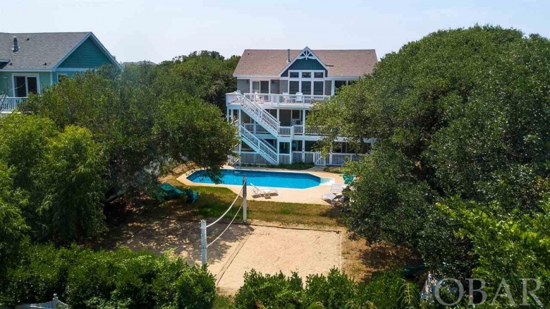 Duck, North Carolina 27949, 7 Bedrooms Bedrooms, ,7 BathroomsBathrooms,Single family - detached,For sale,Duck Hunt Club Lane,104050