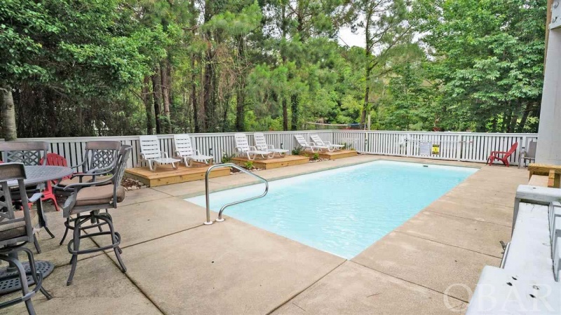 Duck, North Carolina 27949, 6 Bedrooms Bedrooms, ,5 BathroomsBathrooms,Single family - detached,For sale,Four Seasons Lane,109775