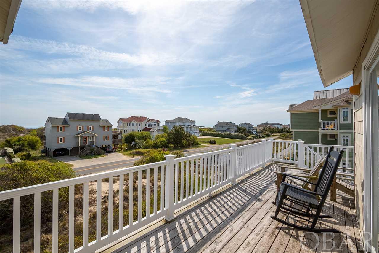 Corolla, North Carolina 27927, 4 Bedrooms Bedrooms, ,3 BathroomsBathrooms,Single family - detached,For sale,Lighthouse Drive,104903