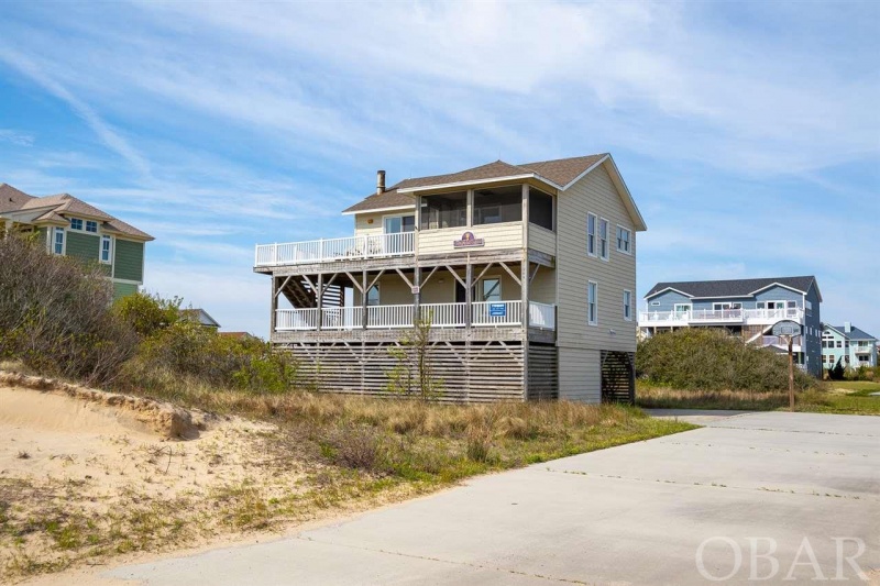 Corolla, North Carolina 27927, 4 Bedrooms Bedrooms, ,3 BathroomsBathrooms,Single family - detached,For sale,Lighthouse Drive,104903