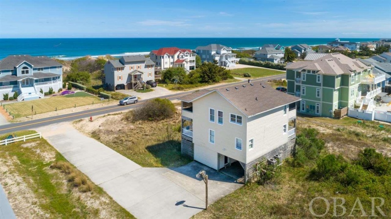 Corolla, North Carolina 27927, 4 Bedrooms Bedrooms, ,3 BathroomsBathrooms,Single family - detached,For sale,Lighthouse Drive,104903