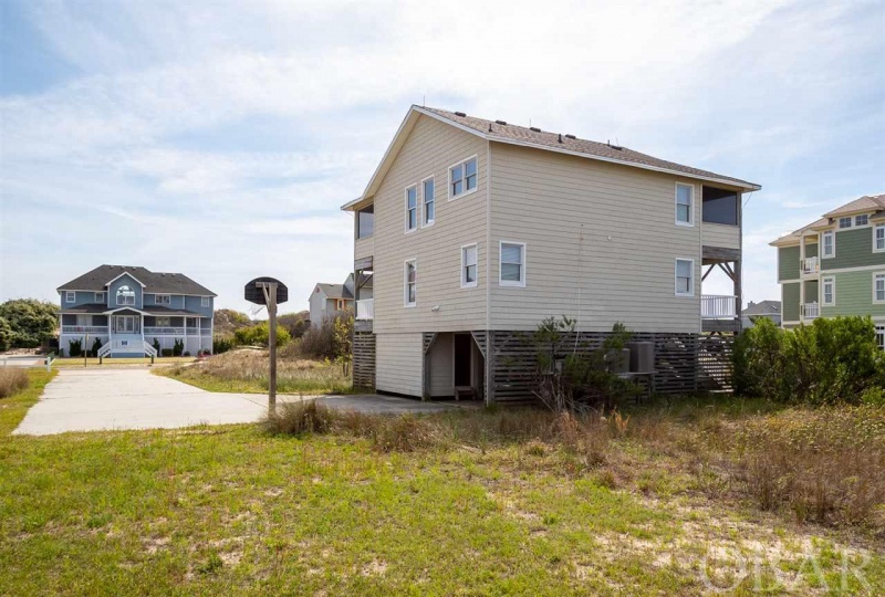 Corolla, North Carolina 27927, 4 Bedrooms Bedrooms, ,3 BathroomsBathrooms,Single family - detached,For sale,Lighthouse Drive,104903