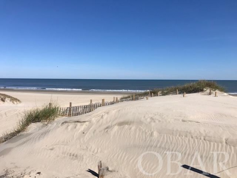 Corolla, North Carolina 27927, 4 Bedrooms Bedrooms, ,3 BathroomsBathrooms,Single family - detached,For sale,Sandfiddler Road,111713