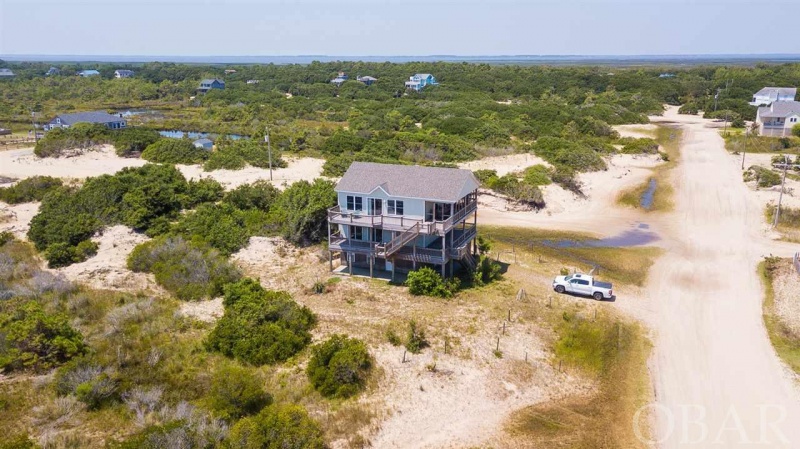 Corolla, North Carolina 27927, 4 Bedrooms Bedrooms, ,3 BathroomsBathrooms,Single family - detached,For sale,Midland Drive,110308