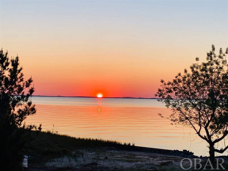 Manteo, North Carolina 27954, 4 Bedrooms Bedrooms, ,3 BathroomsBathrooms,Single family - detached,For sale,Musket Lane,110159