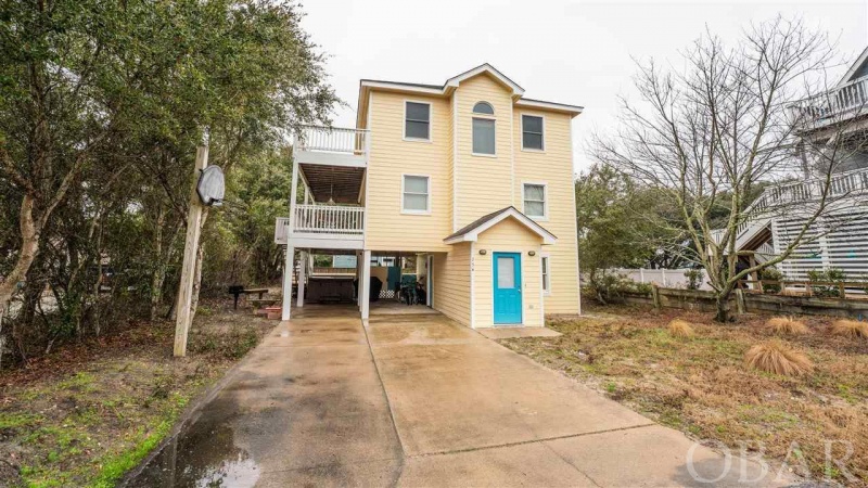 Corolla, North Carolina 29727, 4 Bedrooms Bedrooms, ,3 BathroomsBathrooms,Single family - detached,For sale,Lakeview Court,113414