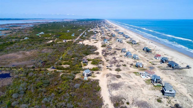 Corolla, North Carolina 27927, 3 Bedrooms Bedrooms, ,2 BathroomsBathrooms,Single family - detached,For sale,Sandpiper Road,113862