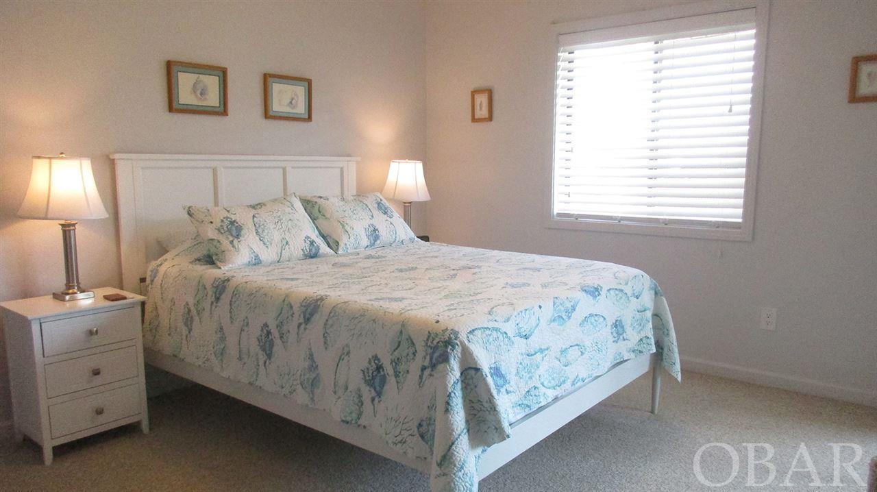 Duck, North Carolina 27949, 3 Bedrooms Bedrooms, ,2 BathroomsBathrooms,Condo,For sale,Plover Drive,113588