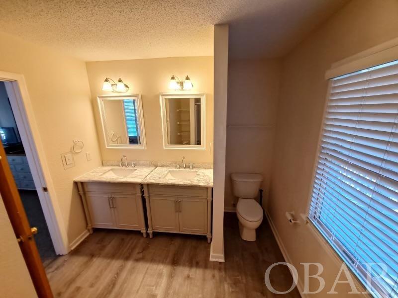 Corolla, North Carolina 27927, 5 Bedrooms Bedrooms, ,4 BathroomsBathrooms,Single family - detached,For sale,Oleander Court,113491