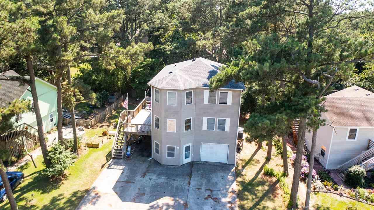 Kill Devil Hills, North Carolina 27948, 4 Bedrooms Bedrooms, ,3 BathroomsBathrooms,Single family - detached,For sale,Monument Lane,114900