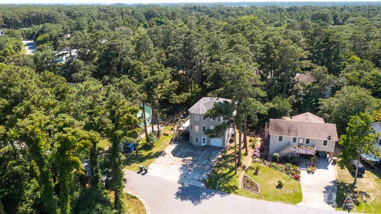 Kill Devil Hills, North Carolina 27948, 4 Bedrooms Bedrooms, ,3 BathroomsBathrooms,Single family - detached,For sale,Monument Lane,114900