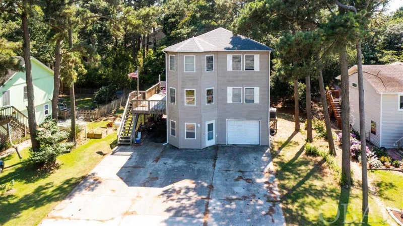 Kill Devil Hills, North Carolina 27948, 4 Bedrooms Bedrooms, ,3 BathroomsBathrooms,Single family - detached,For sale,Monument Lane,114900