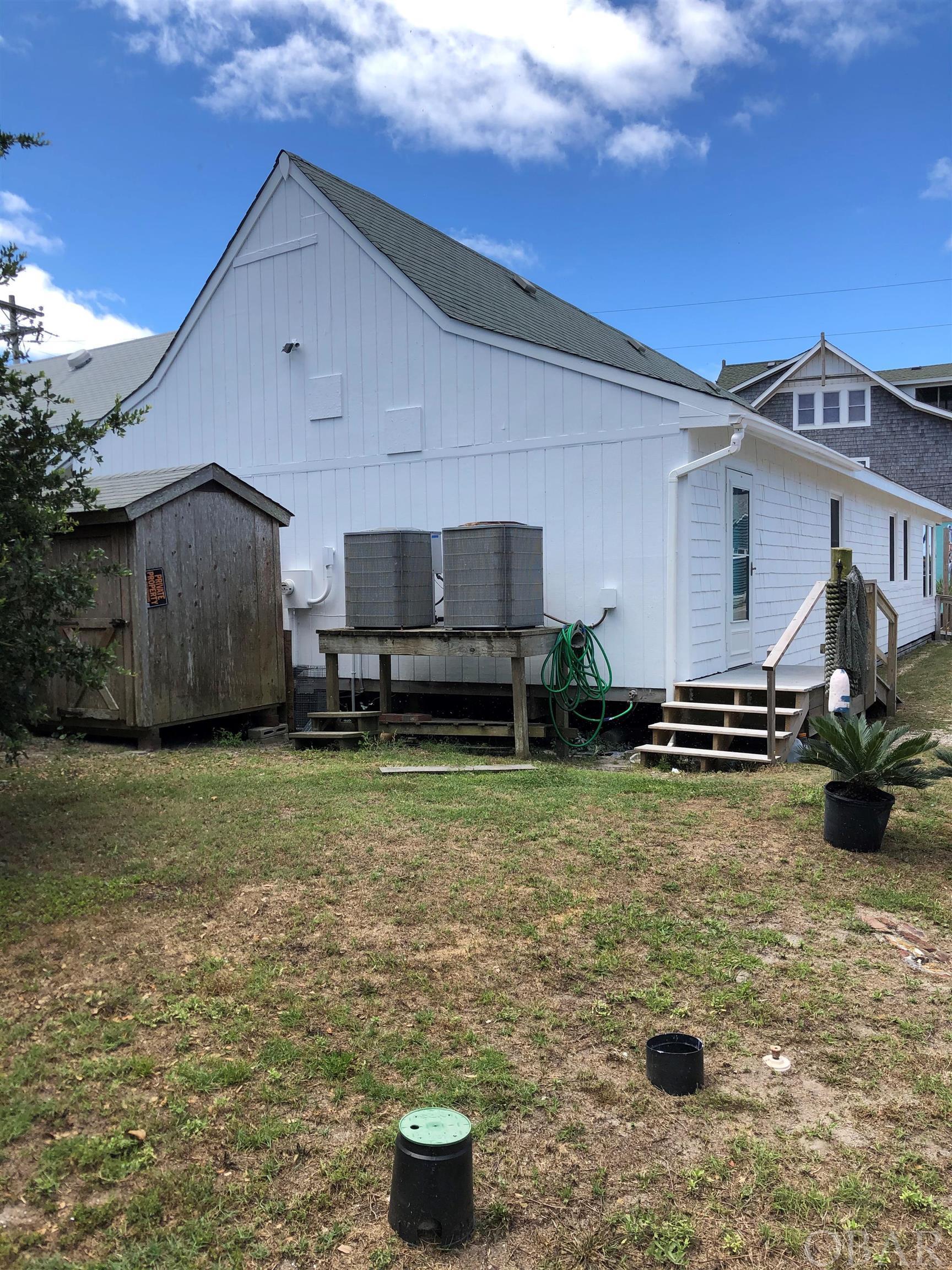 Ocracoke, North Carolina 27960, ,Retail,For sale,Irvin Garrish Highway,117158